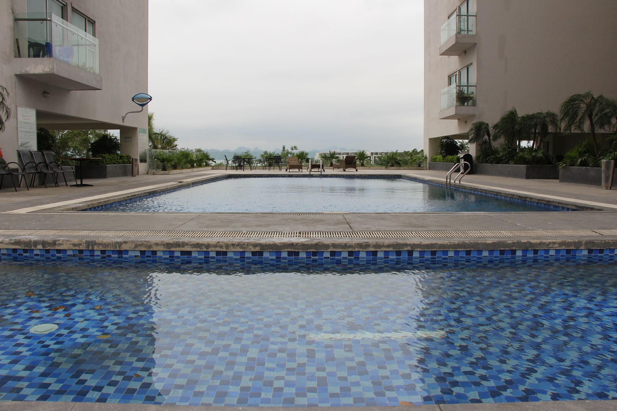 Le Jardin Homestay Ha Long Exterior photo